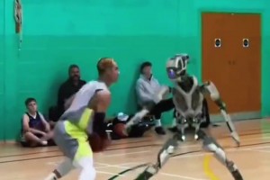 机器人打篮球都有了，还有什么是做不到的？